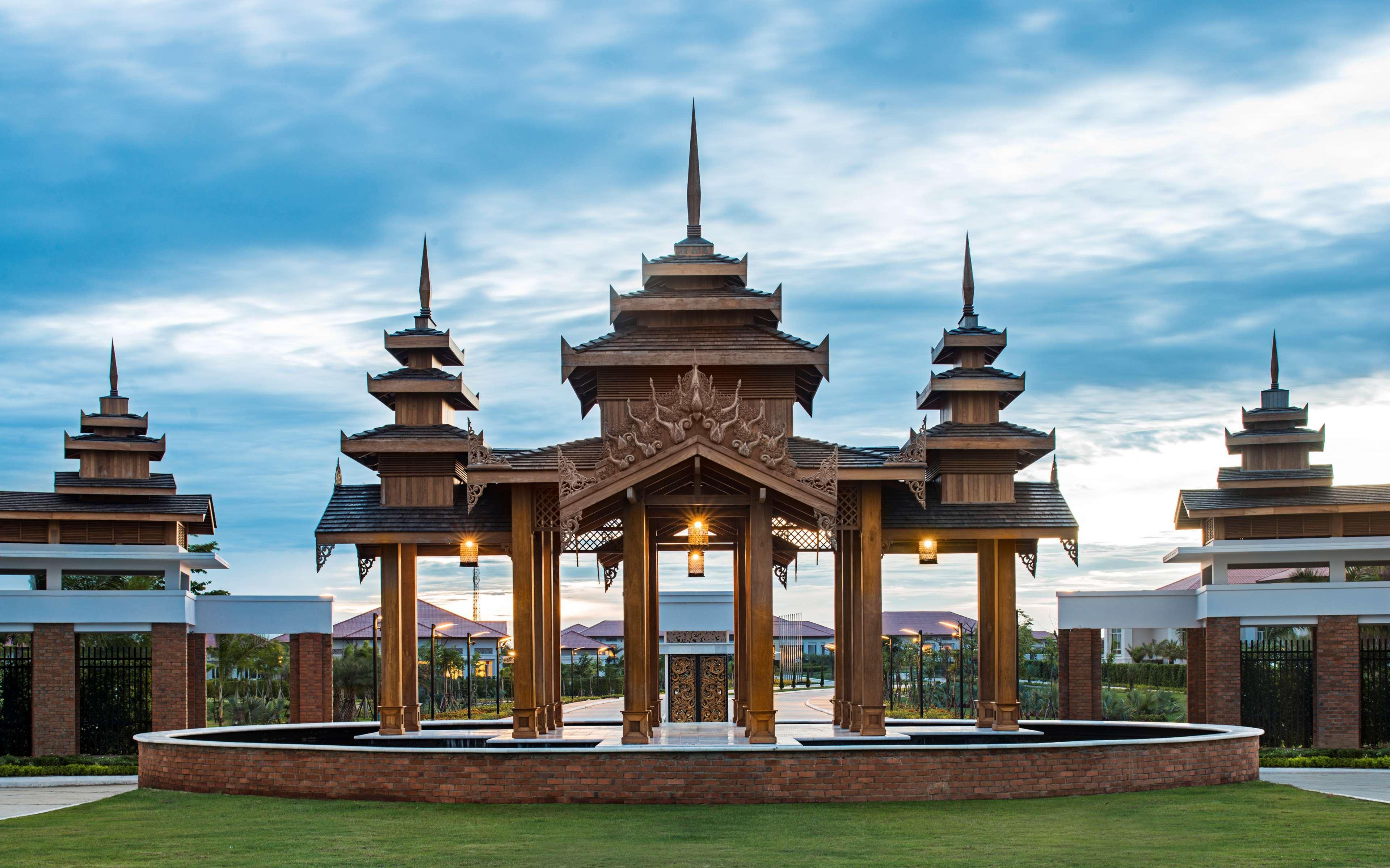 ケンピンスキー ホテル ネーピードー Naypyidaw エクステリア 写真
