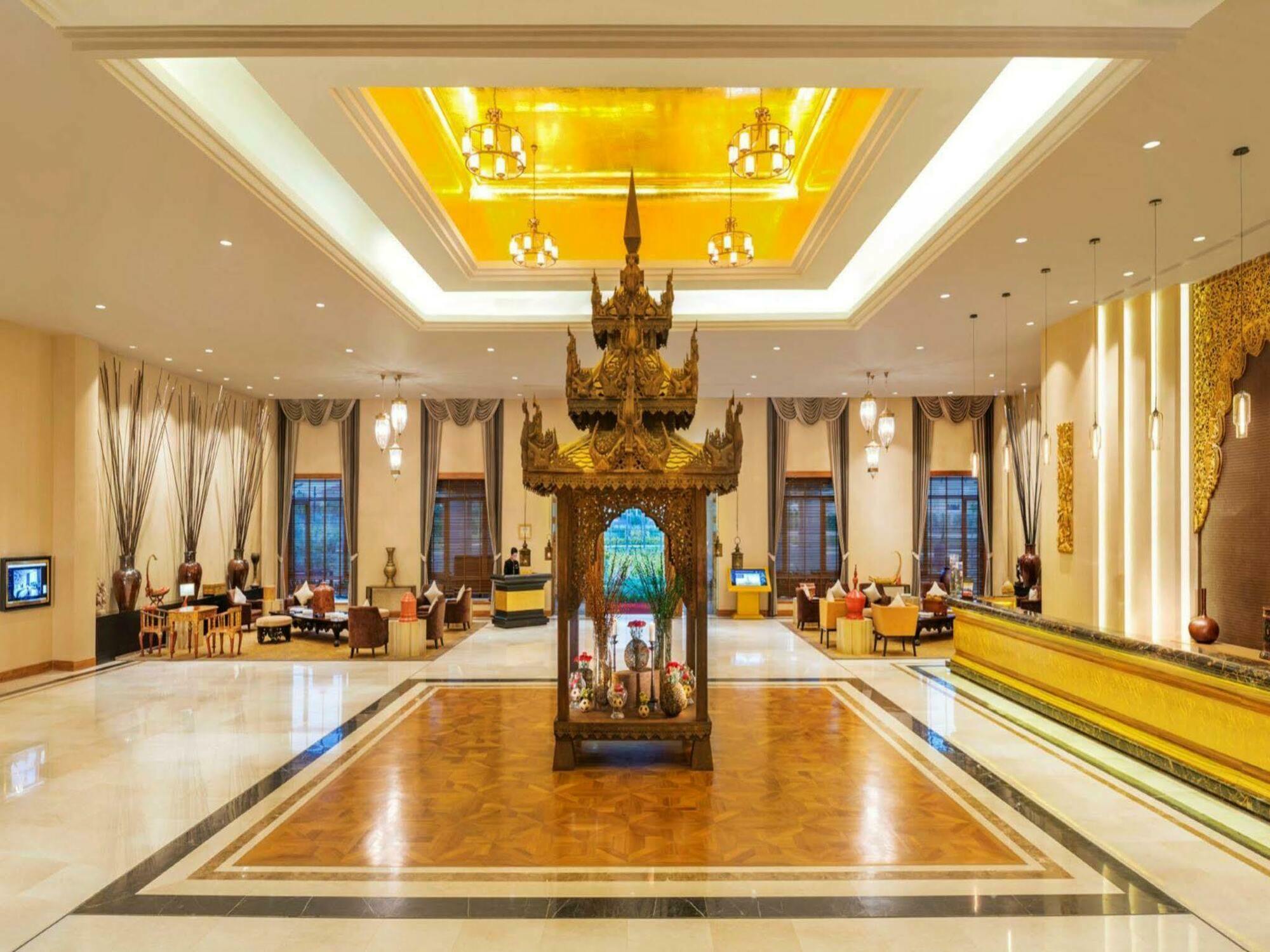 ケンピンスキー ホテル ネーピードー Naypyidaw エクステリア 写真